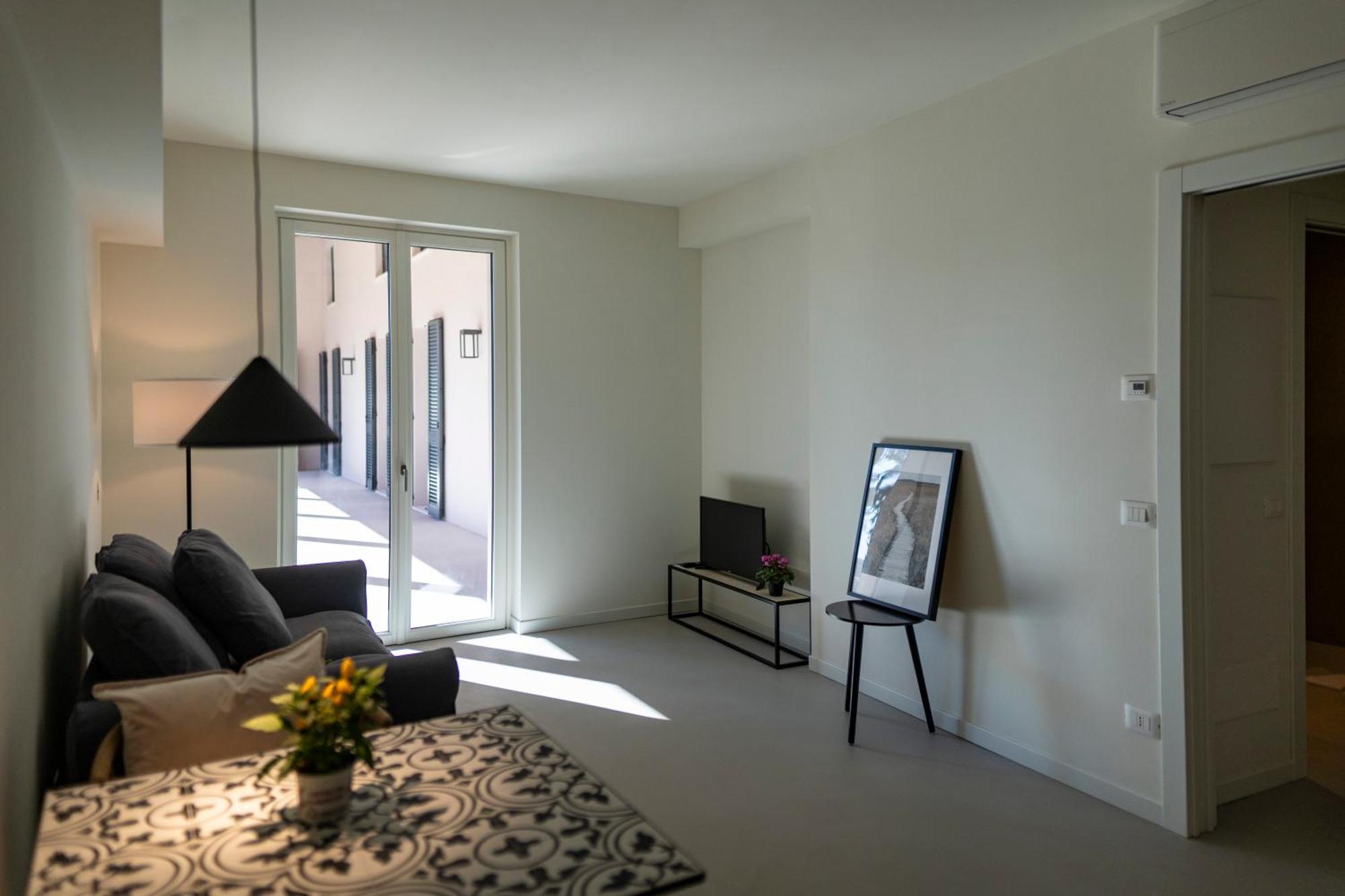 Via Vittorio Veneto 468 Chiari Aparthotel Phòng bức ảnh