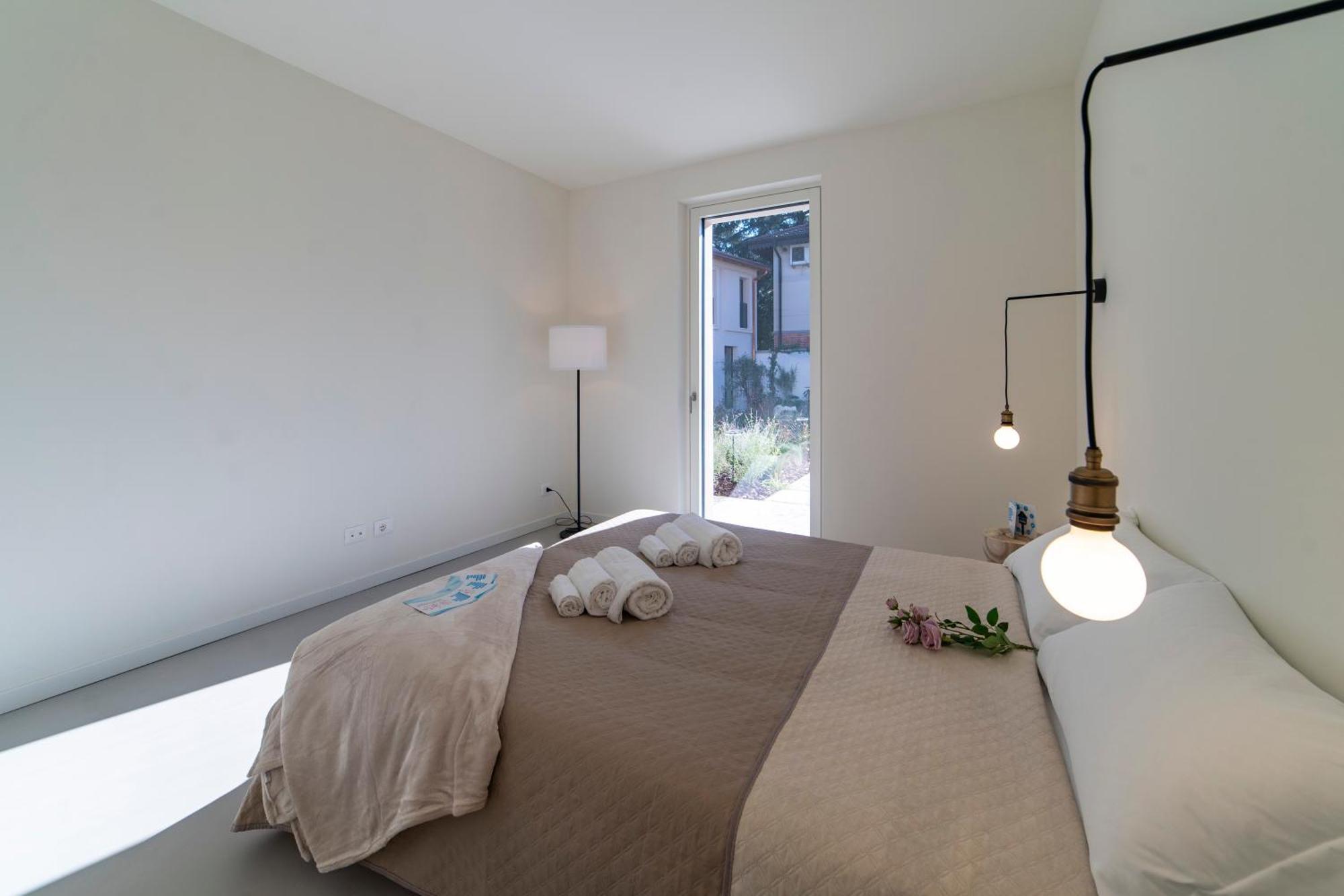 Via Vittorio Veneto 468 Chiari Aparthotel Phòng bức ảnh