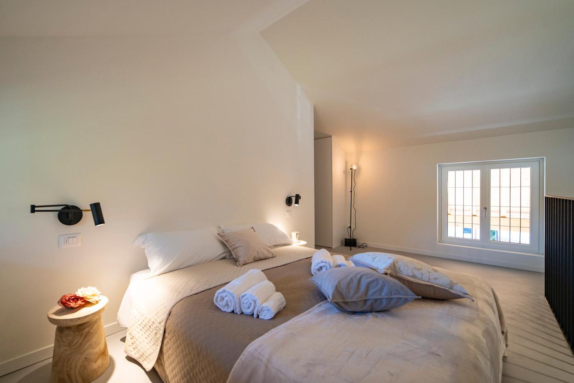 Via Vittorio Veneto 468 Chiari Aparthotel Phòng bức ảnh