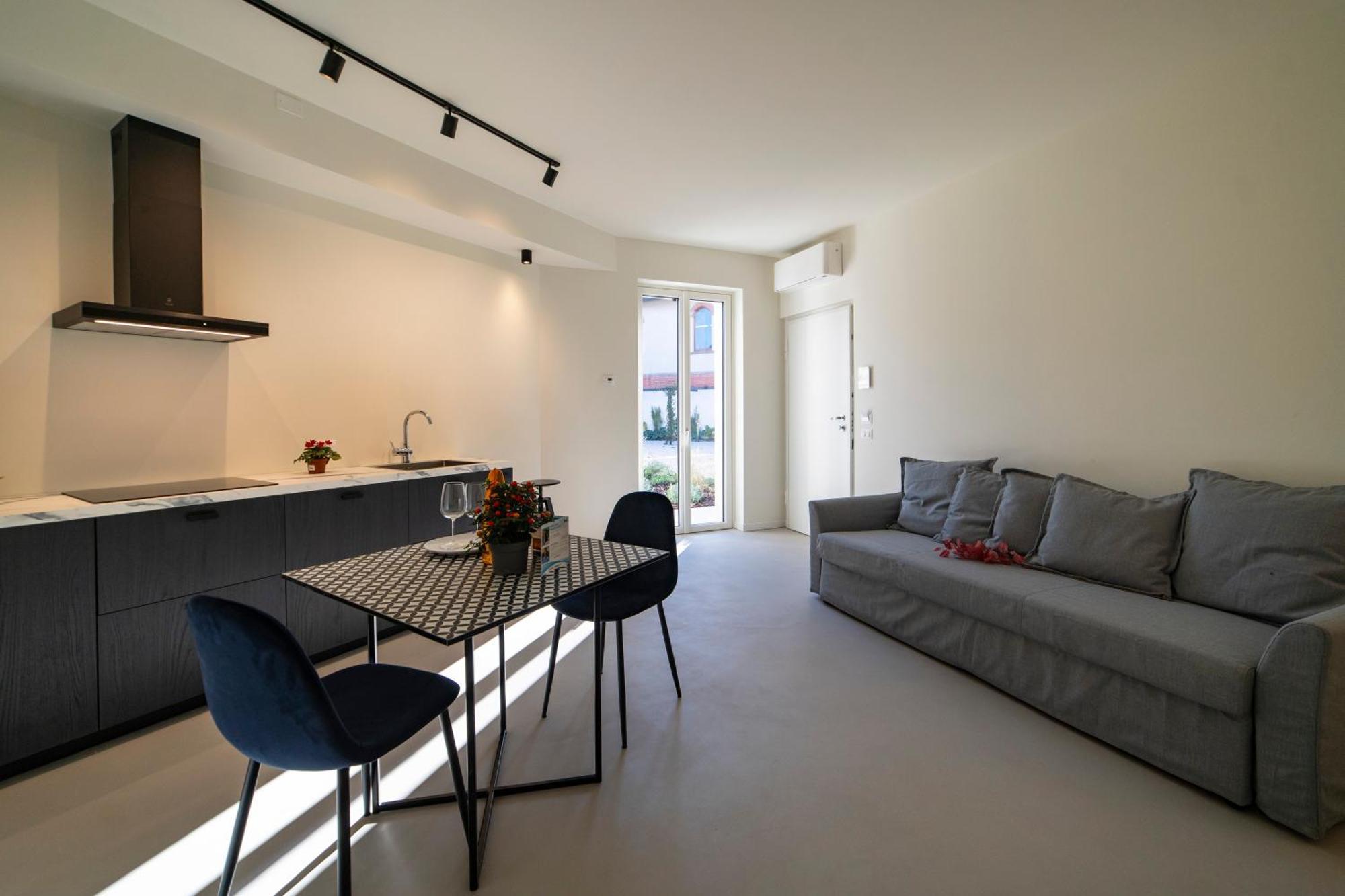 Via Vittorio Veneto 468 Chiari Aparthotel Phòng bức ảnh
